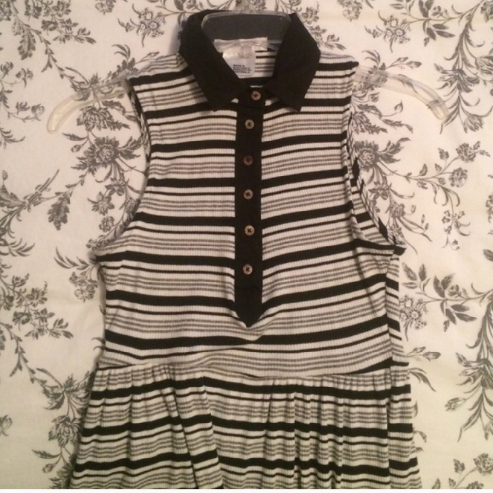 Sleeveless striped dress